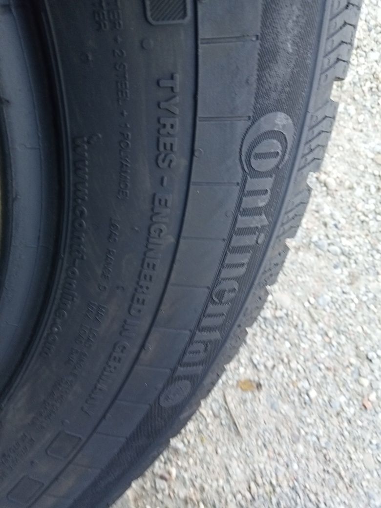 2x Opony Używane Całoroczne 235/65R16C Continental