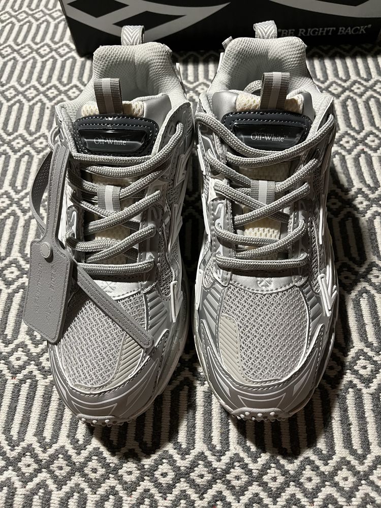 Кросівки off white be right back