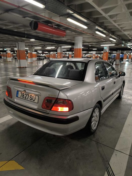 Mitsubishi Carisma 1.3 Confort 2001 — Ar Condicionado, Impecável