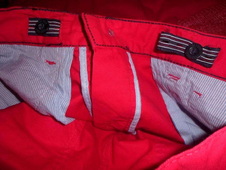 calças novas com etiqueta cor vermelhas c/ elástico 14 anos