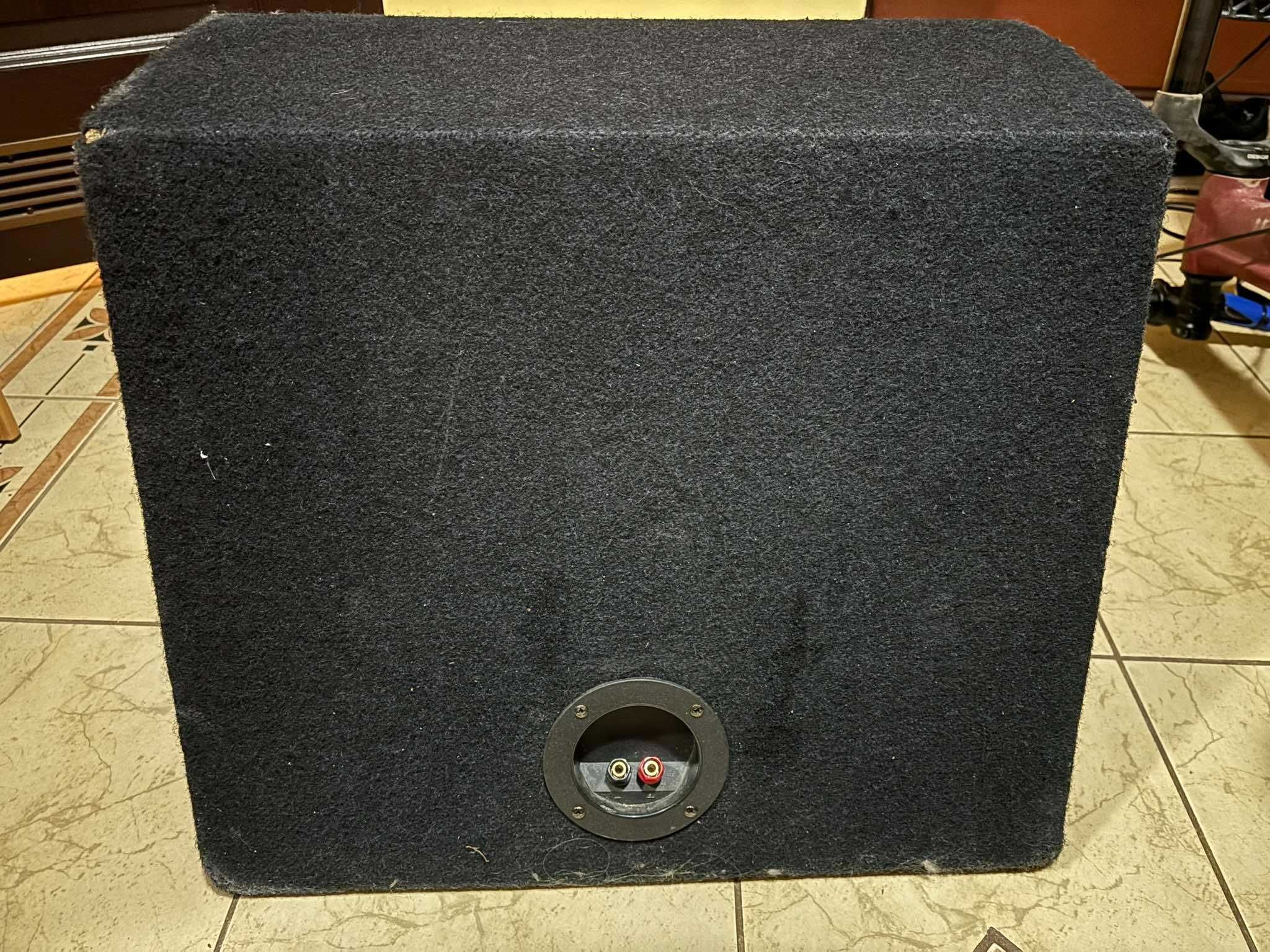 Subwoofer 12" Kenwood KFC-W3009 zamknięty
