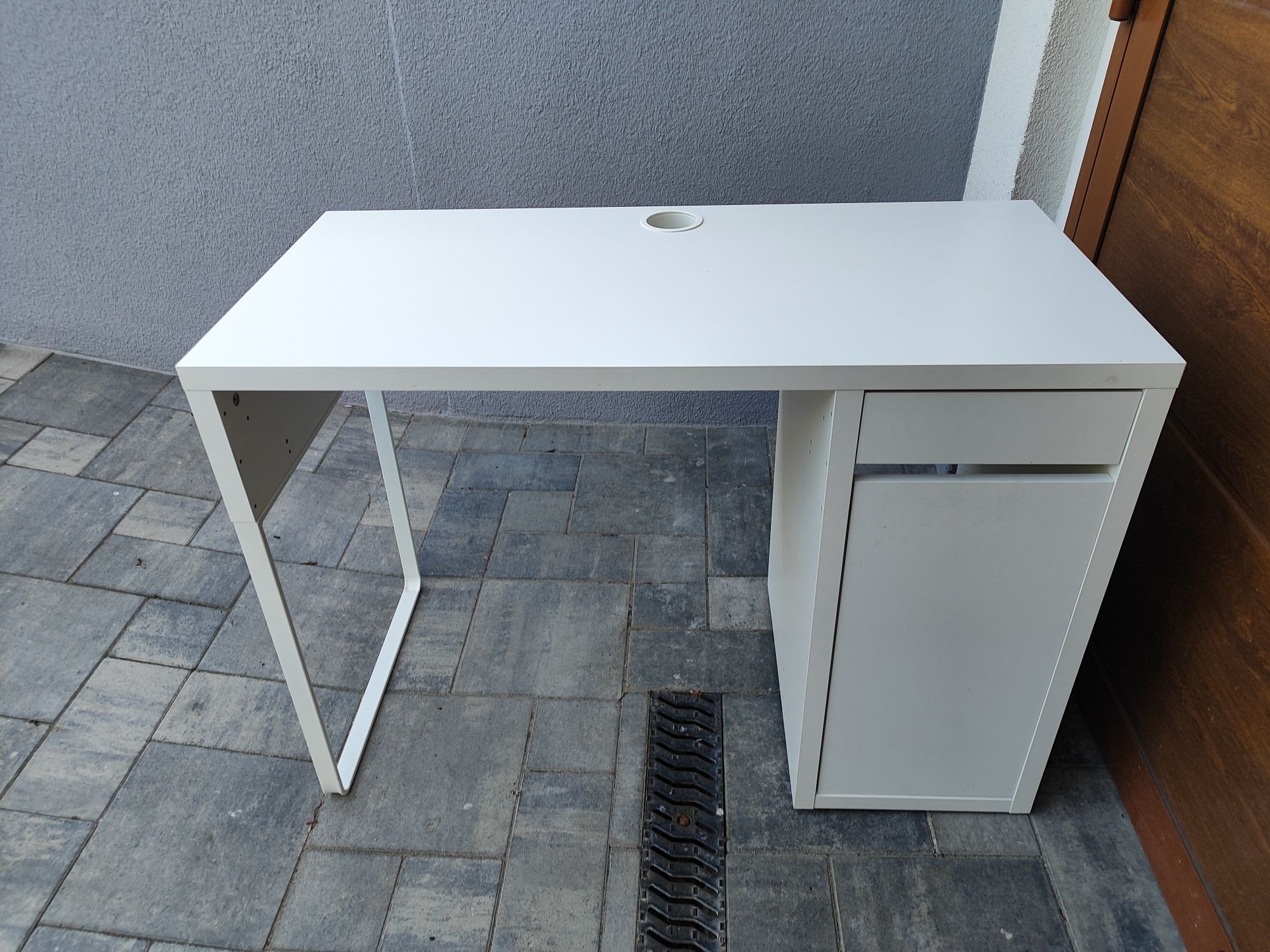 IKEA MICKE biurko z szafką 105x75x50 - BIAŁY