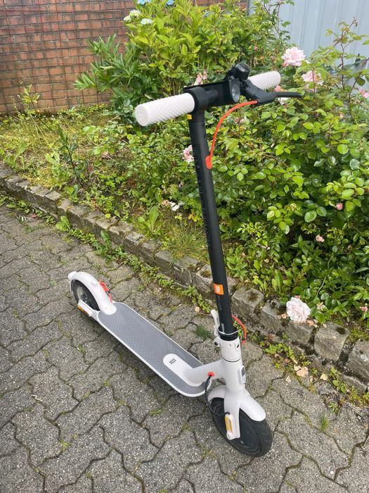 Trotinete Elétrica Xiaomi Mi Electric Scooter 3