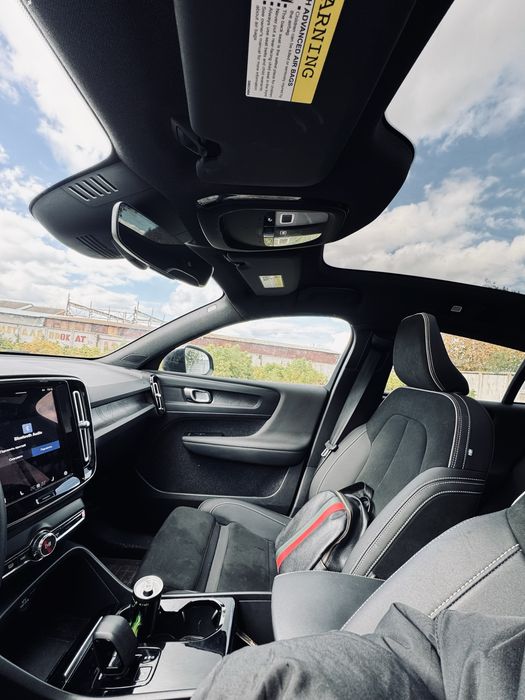 Продам Volvo c40 Recharge