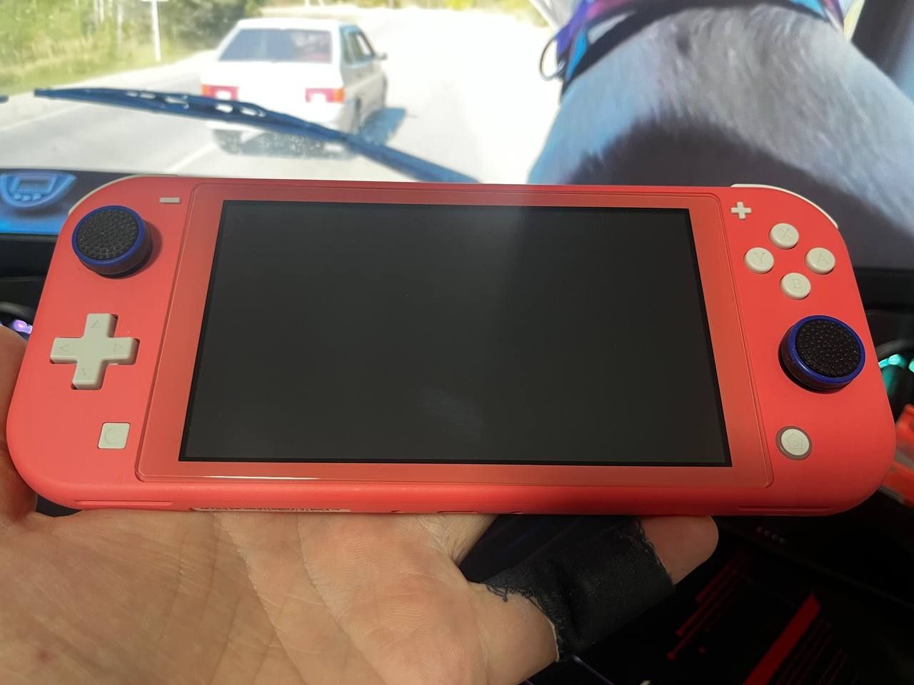 Продам Nintendo switch Очень много игр