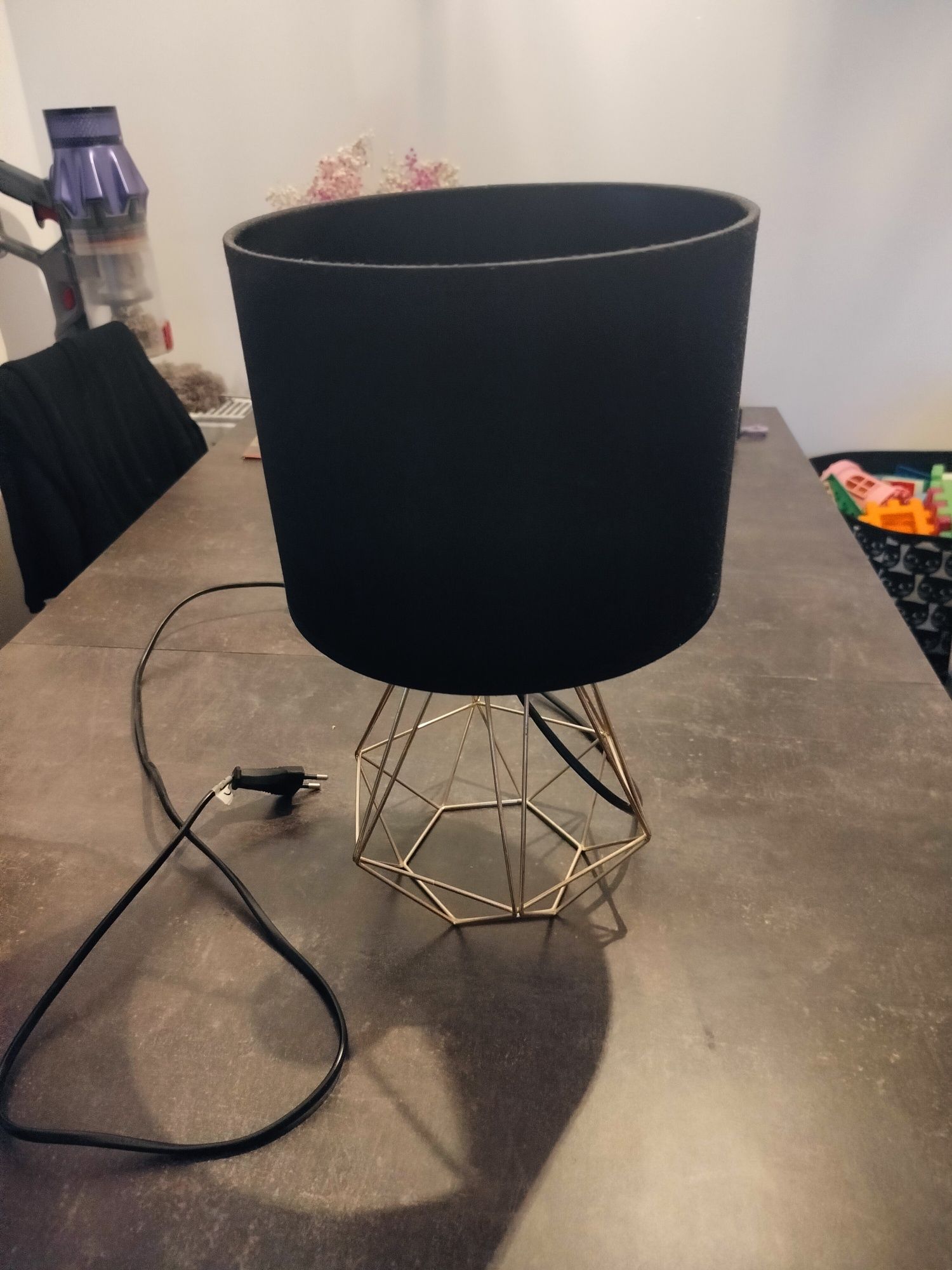 Lampka nocna jak nowa