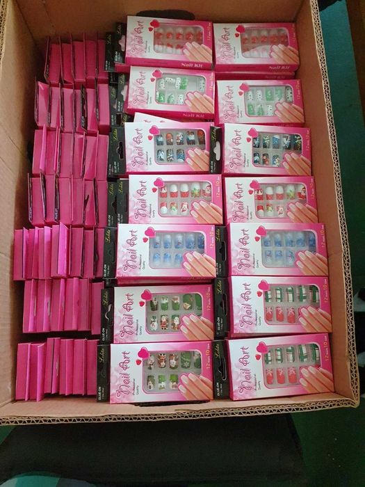 Paznokcie Nail Art Tipsy Press On Śliczne zestawy 140 sztuk Nowe