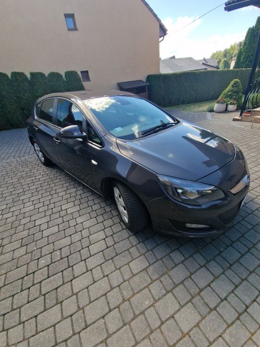 Opel astra j 1,7 cdti 110km