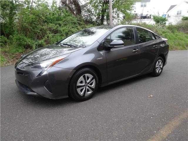 2017 Toyota Prius Four