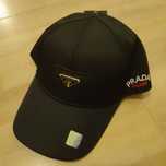 Czapka prada logo metalowe