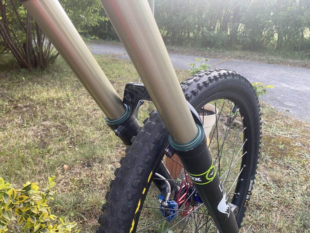 commencal supreme FR (nie specialized demo 8 treck dartmoor)