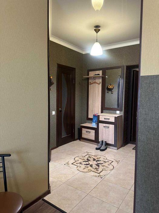 Квартира з АГВ у цегляному будинку. Можна під програми.