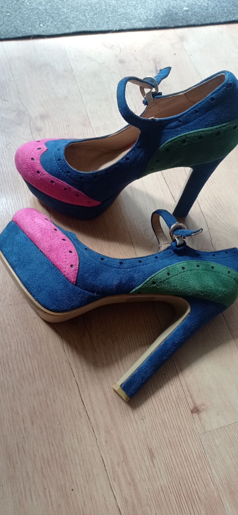 Buty damskie Joxy 38