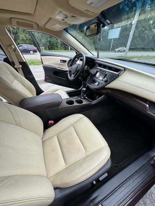 Toyota avalon 2014