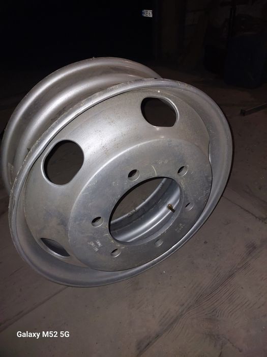 Диск на 17.5× 215×75 Мерседес