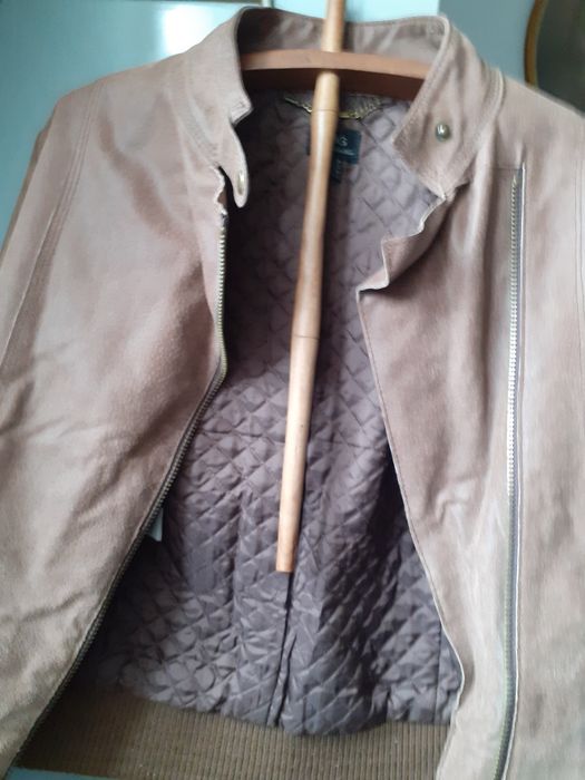 Blusão castanho em pele de porco