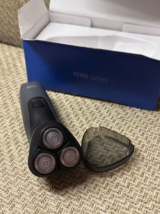 Бритва PHILIPS series 1000 S1141/00