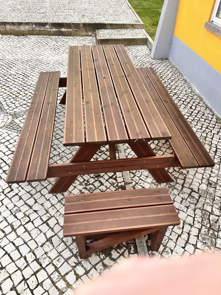 Mesas Madeira Exterior 2 Metros com bancos Corridos