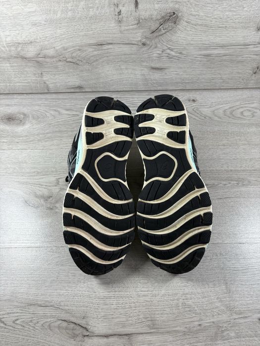 Asics Gel Nimbus Lite чоловічі кросівки бігові 40 розмір