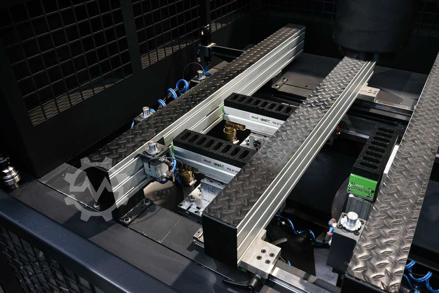 PLOTER FREZUJĄCY maszyna CMC robot do obróbki zlewozmywaków umywalek