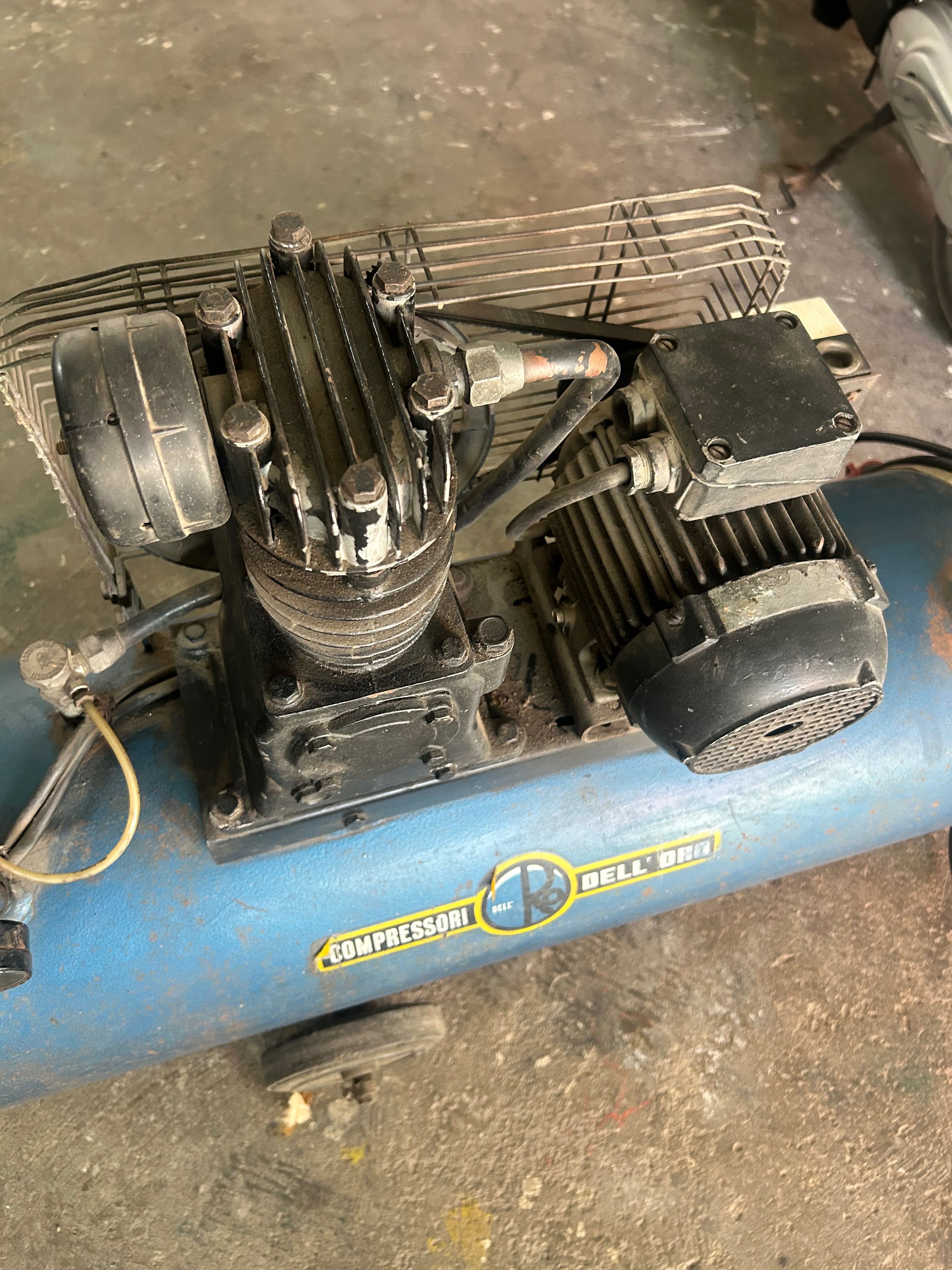 Compressor usado a funcionar de 100 Litros Trifasico