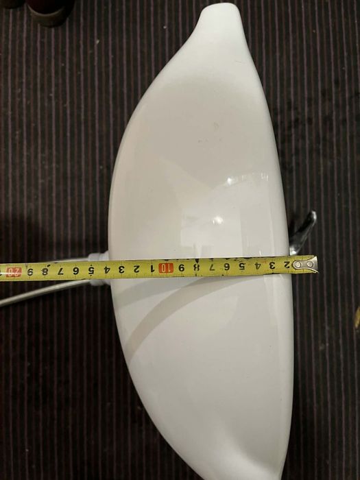 Sprzedam umywalkę z baterią.