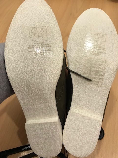 Sapatos NOVOS muito confortáveis Nº 39