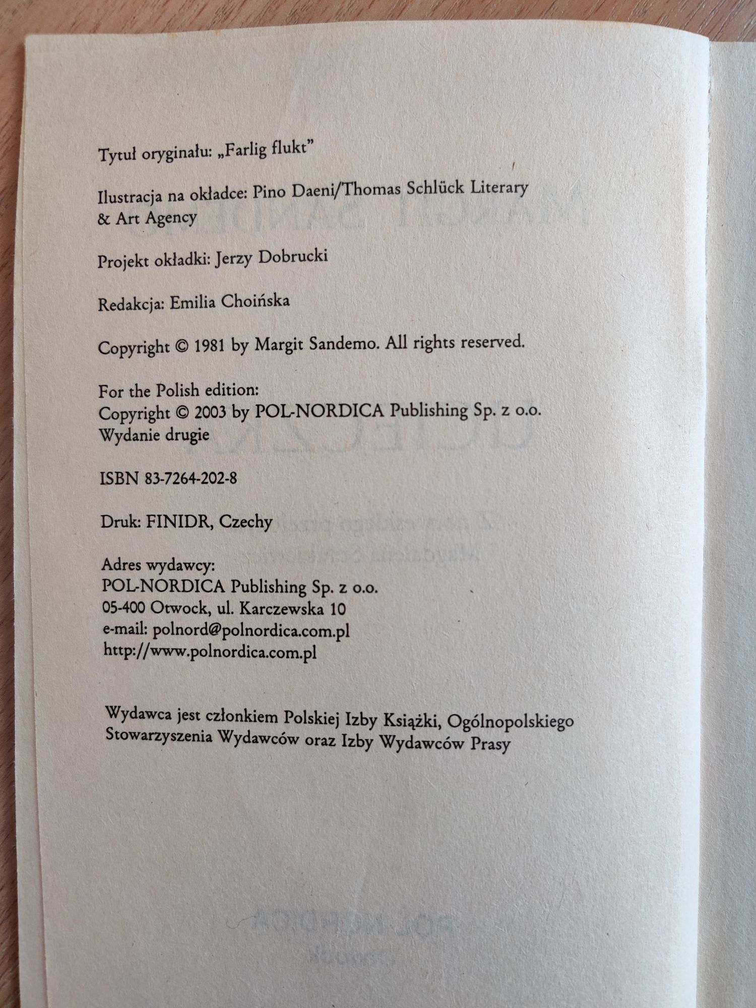 Ucieczka. Margit Sandemo.