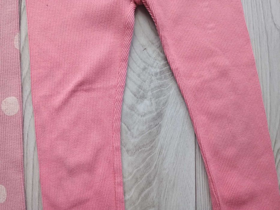 3 pary legginsów Zara rozmiar 110, wady