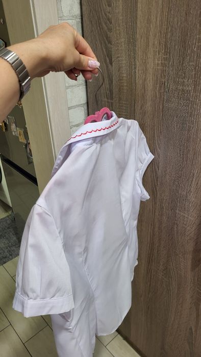 Вишита блузка шкільна