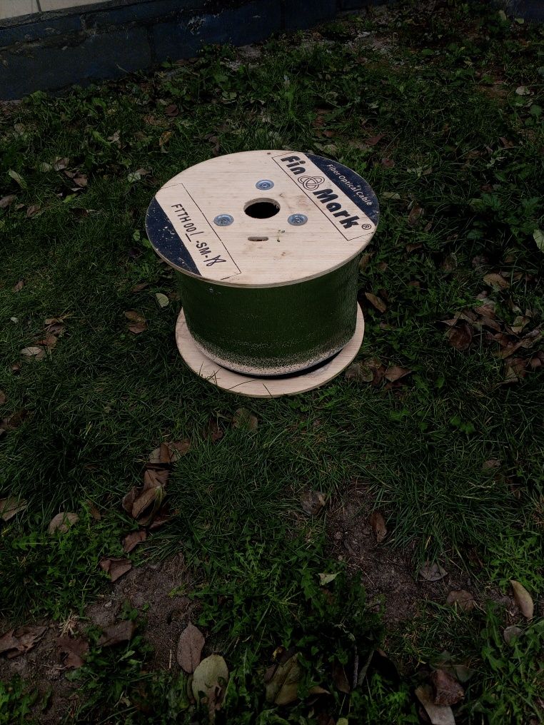 Оптиковолоконний кабель FTTH001-SM-18