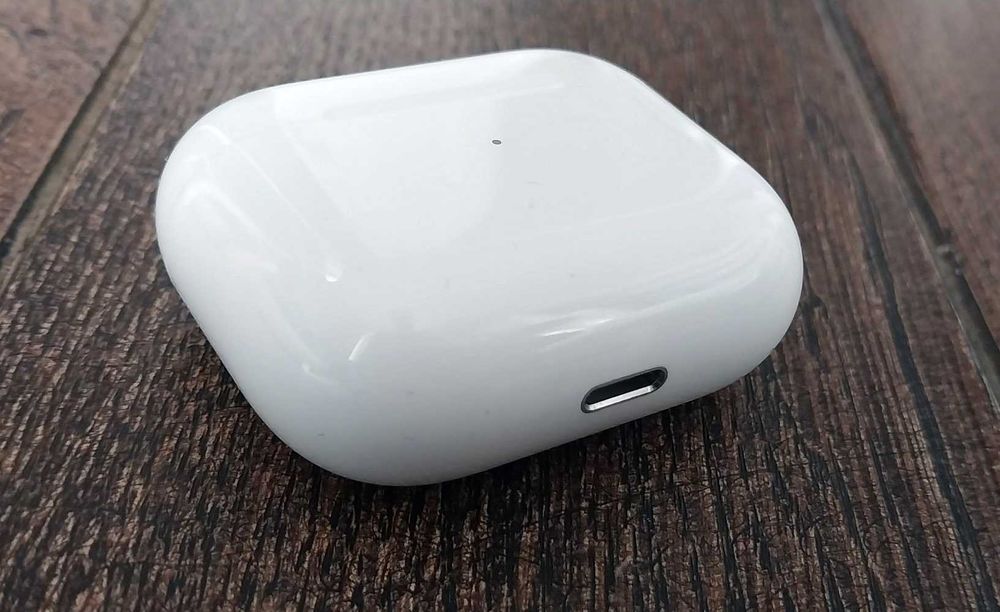 ‼️ Apple AirPods кейс A2566 (EMC 3986) + силикон чехол‼️