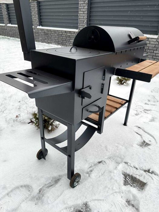 Довговічний мангал з пічкою, колесами, кришкою, термометром, решіткою