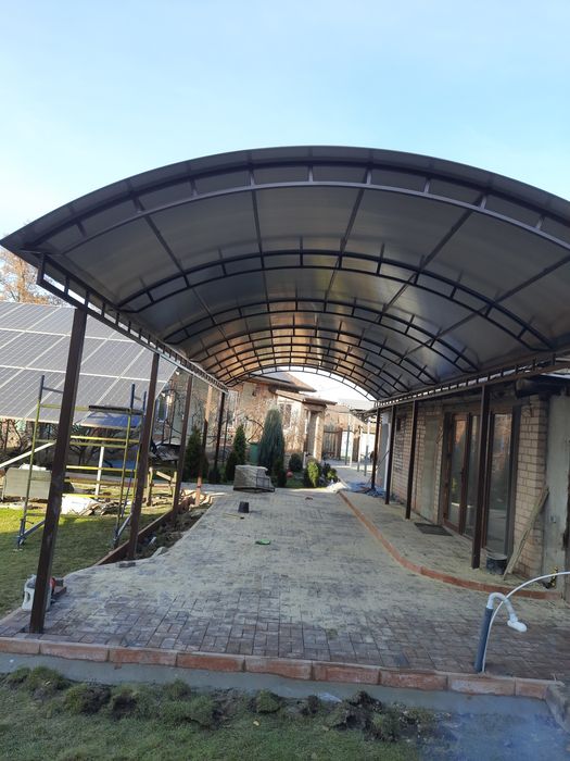 Навес из поликарбоната