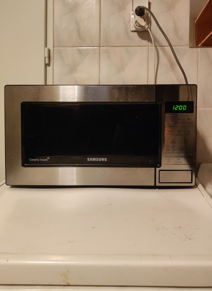 Mikrofalówka Samsung GE83M 800W 2022r