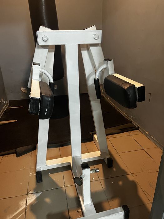 Тренажер для плечей дельт 6900