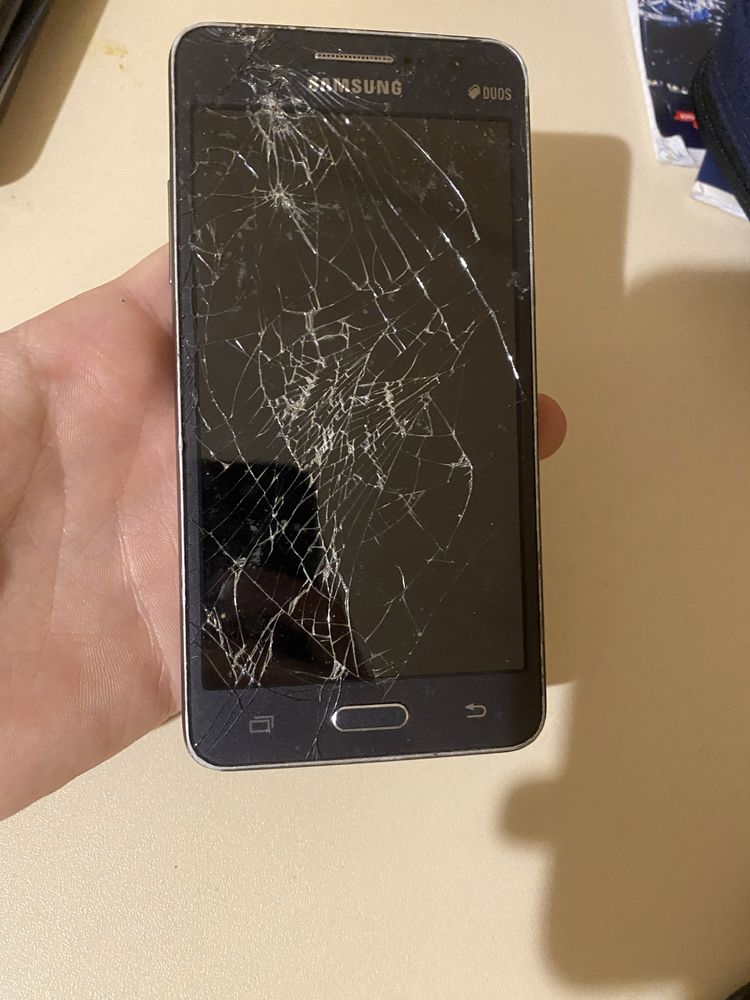 Смартфон samsung galaxy grand prime не робочий
