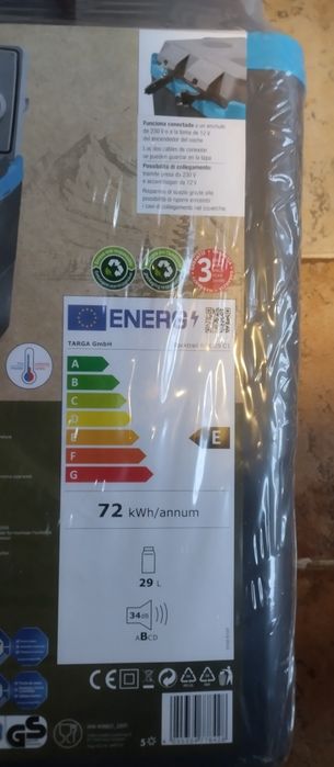 Geleira eléctrica rocktrail nova selada funciona a 12V ou 220 .V