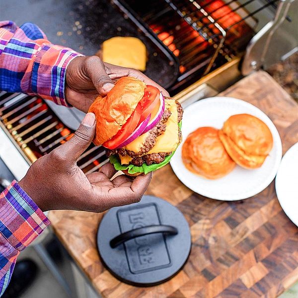 Żeliwna prasa okrągła do burgerów / Lodge