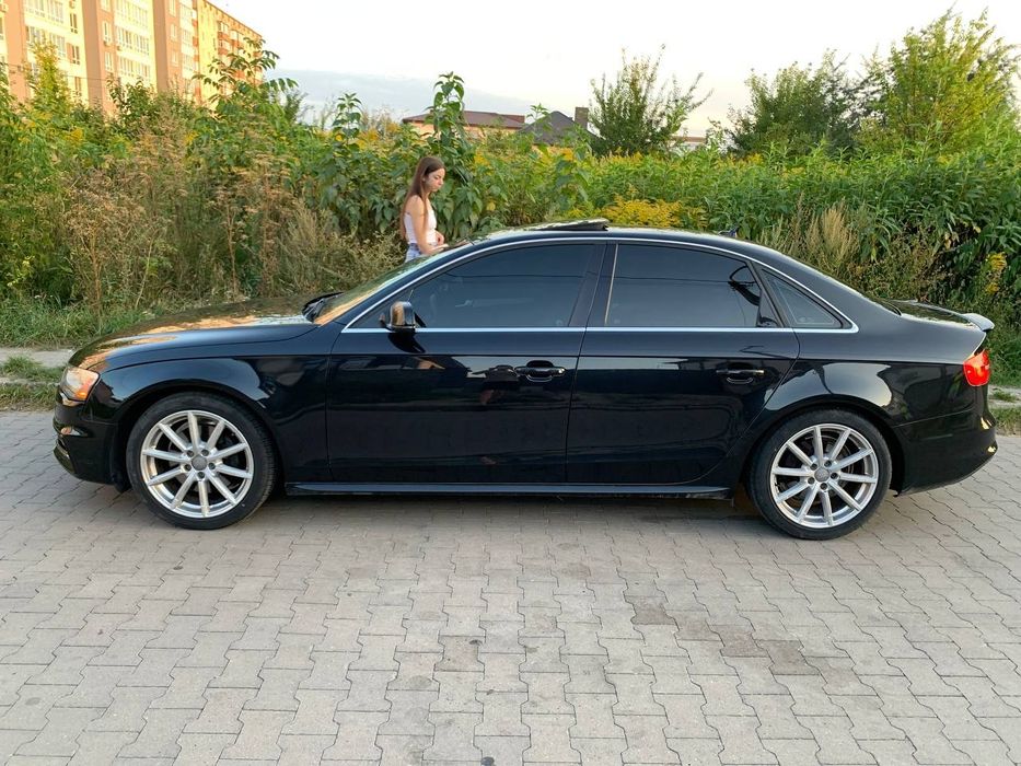 Audi A4B8 SLaine