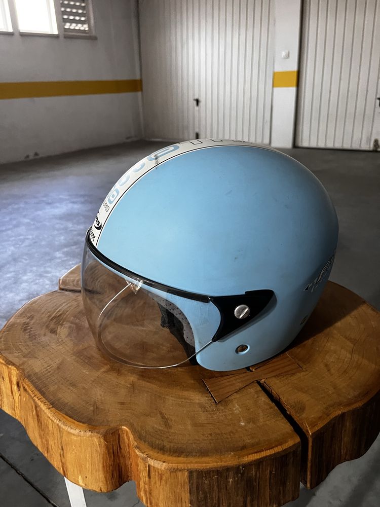 Capacete de mota