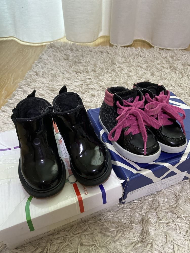 Взуття для дівчинки черевики ботинки