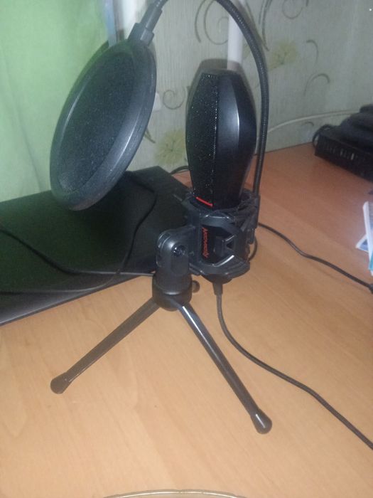 Микрофон Redragon Quasar 2 GM200-1 USB