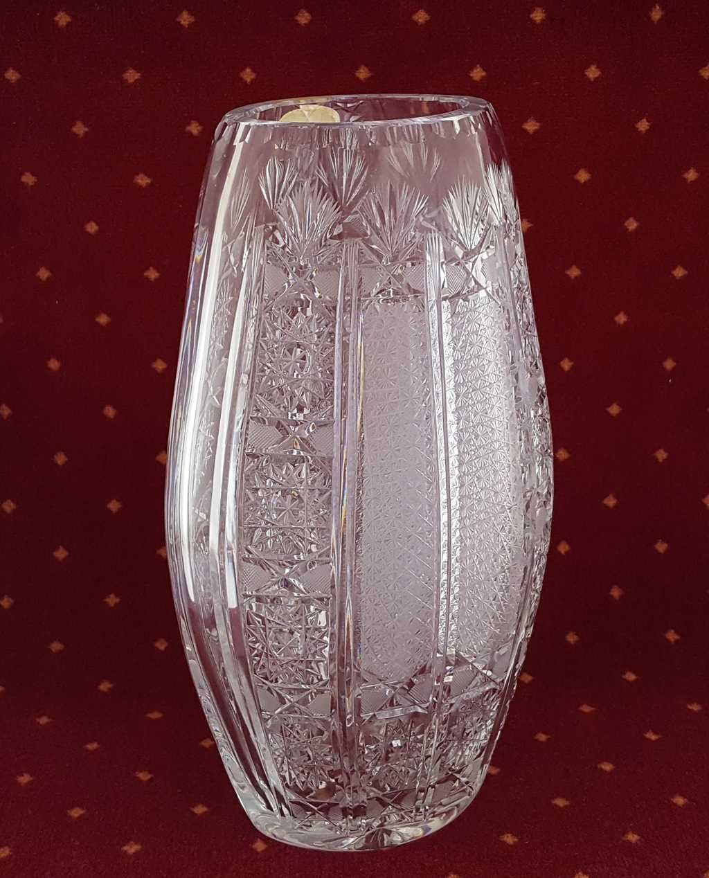 Kryształowy, sygnowany wazon,  z Huty Julia - lata 70-te XX wieku