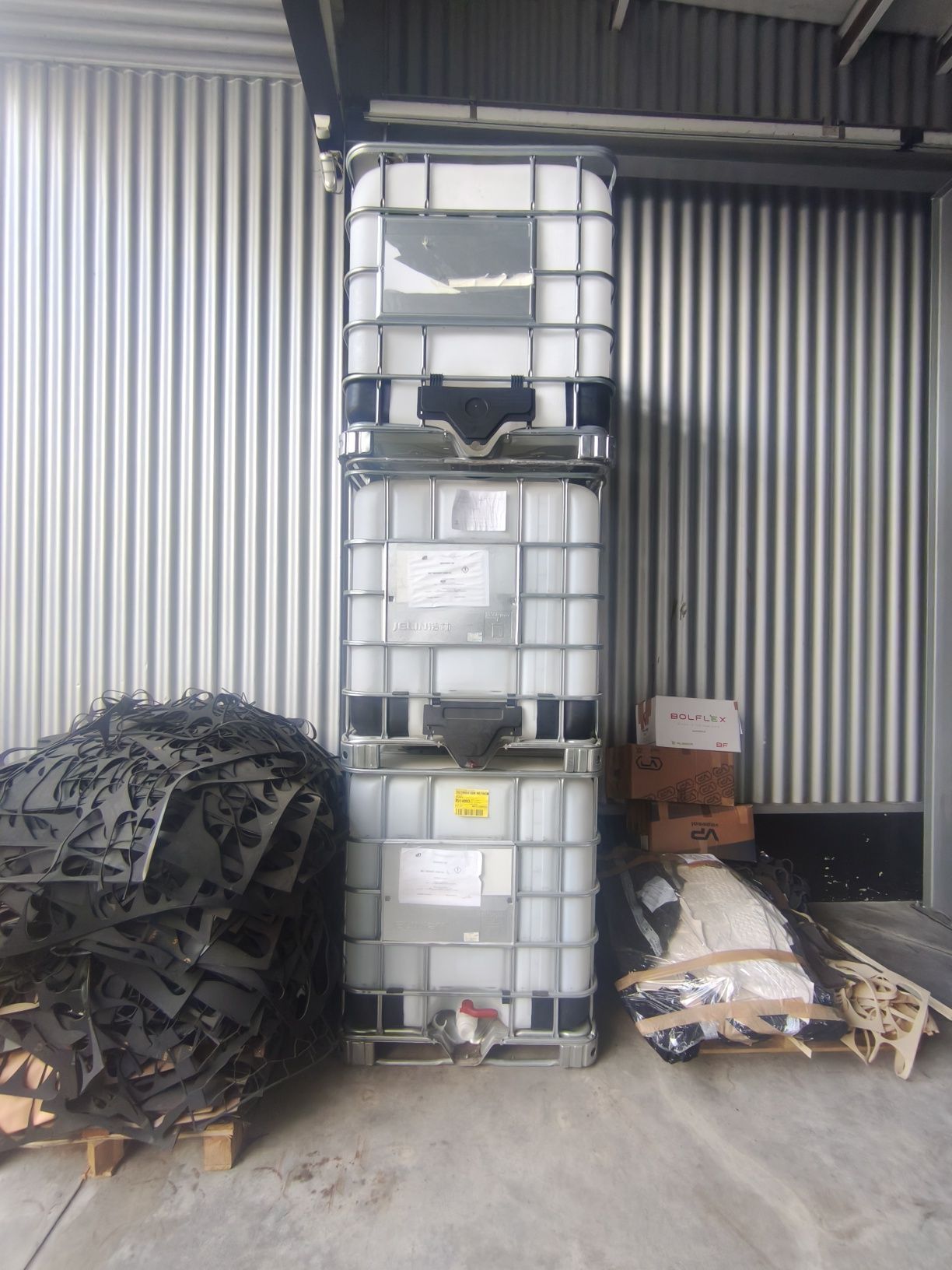 Contentor líquido 1000LT IBC
