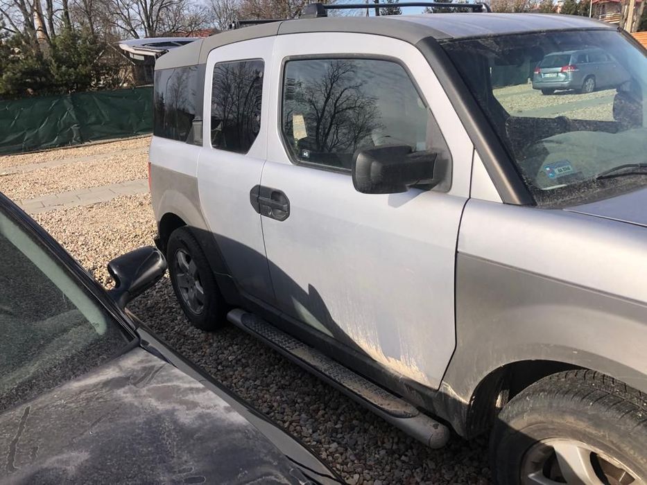 Honda Element 2003 R 2.4 117 KW NA CZĘŚCI