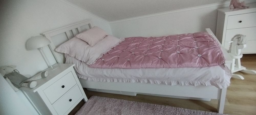 Sprzedam łóżko Hemnes