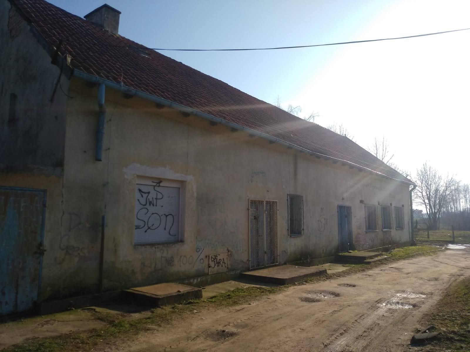 Dom mieszkalny z możliwością przeznaczenia pod usługii/magazyny