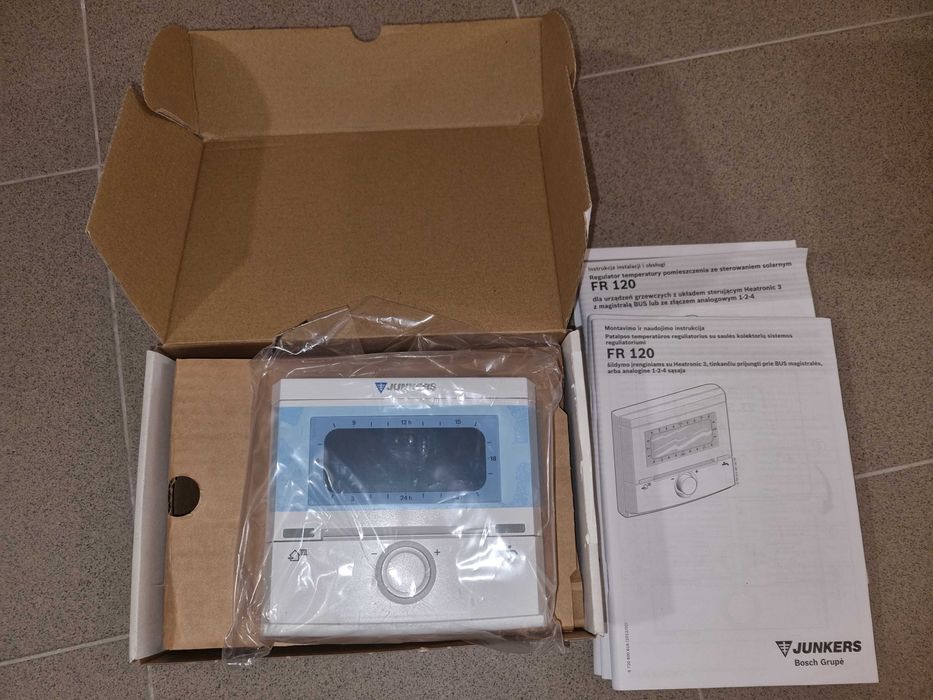 Nowy JUNKERS FR 120 Regulator pokojowy do sterowania c.o. i c.w.u.