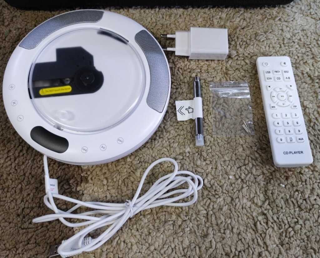Odtwarzacz CD z Bluetooth RADIO AUX PIilot Głośnik nowoczesne radio